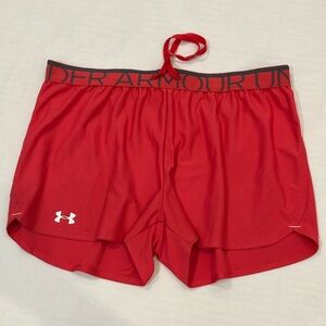 Under Armour large women’s coral Training / running Shorts